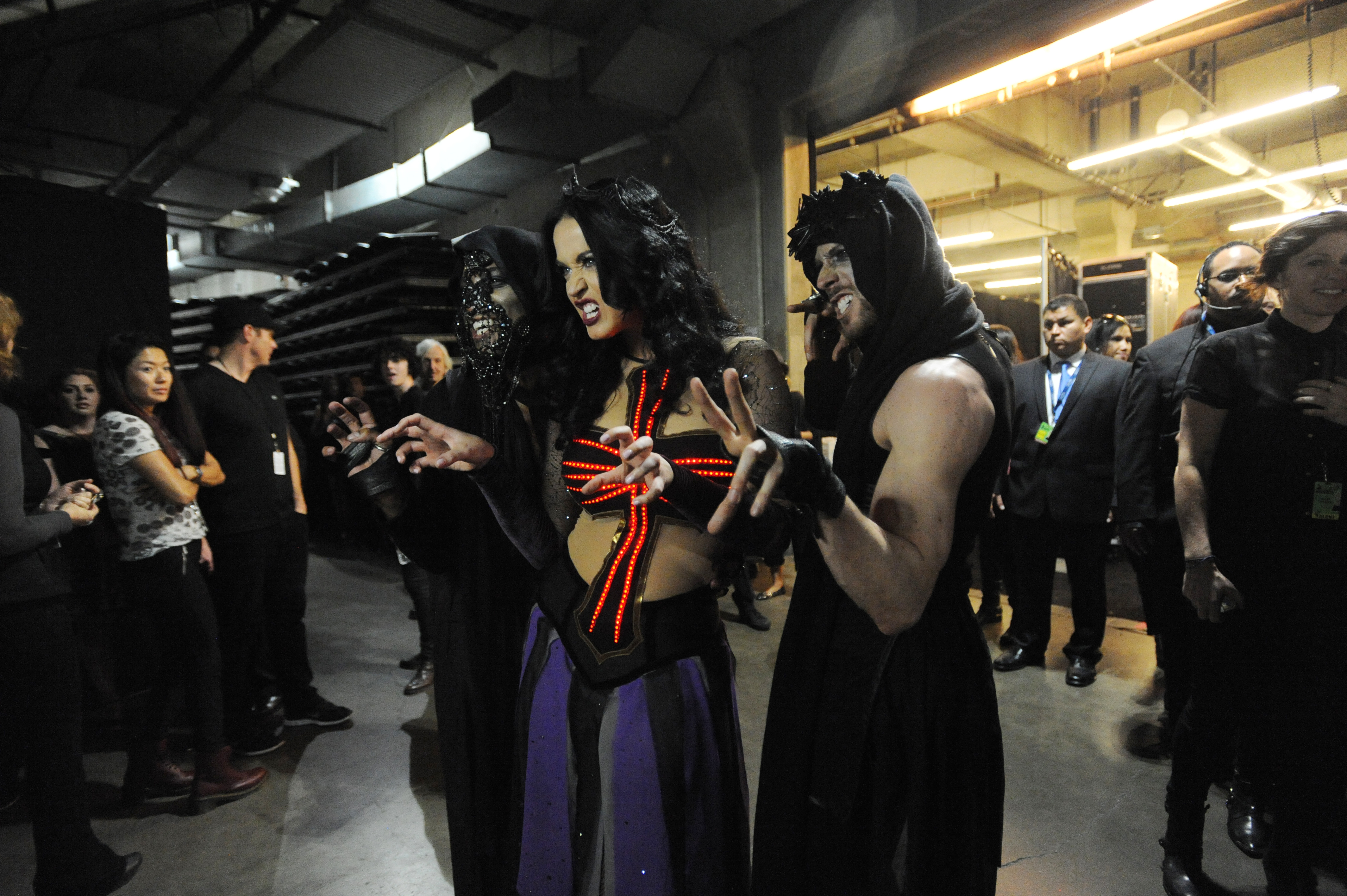 Katy Perry Backstage - GRAMMYs 2014 - CBS.com