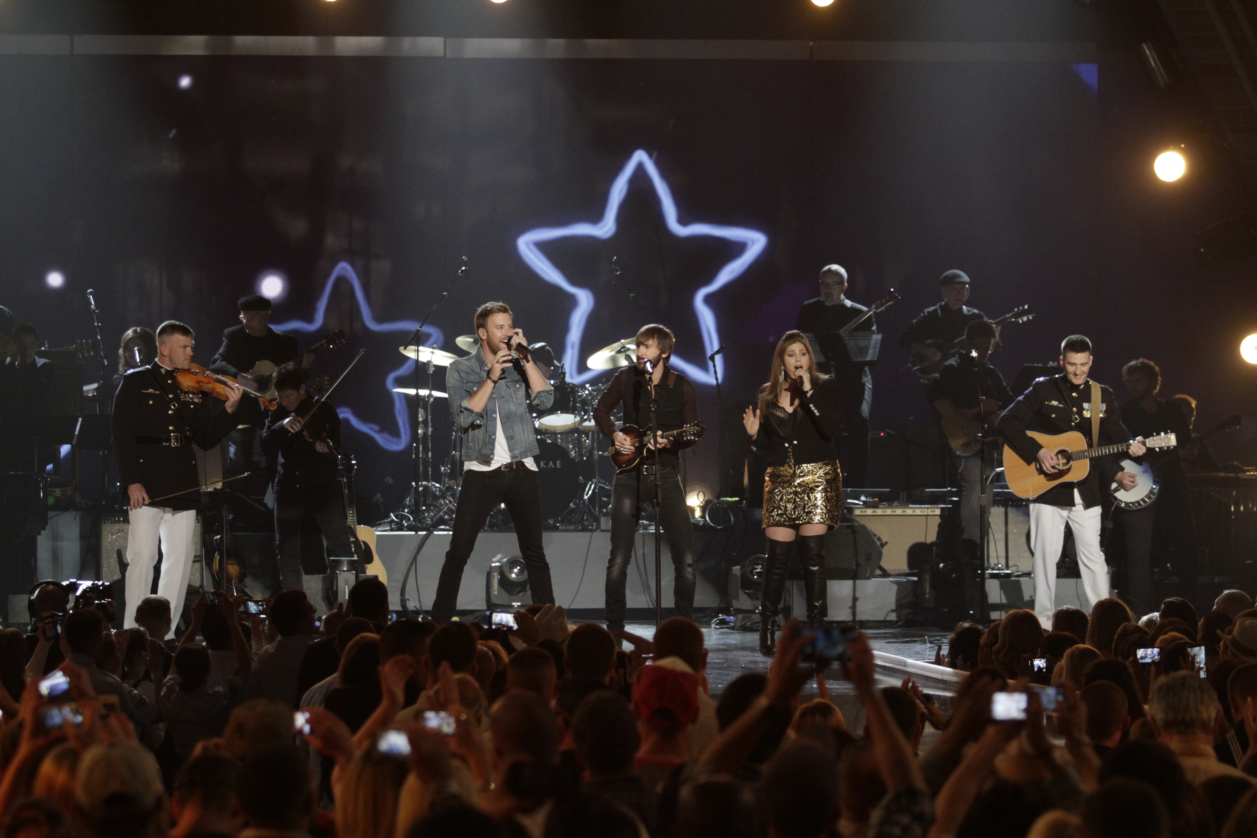 Lady Antebellum - ACM Presents: An All-Star Salute To The Troops