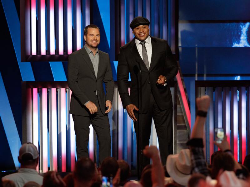 Chris On'Donnell and LL COOL J - ACM Presents: An All-Star Salute To The Troops