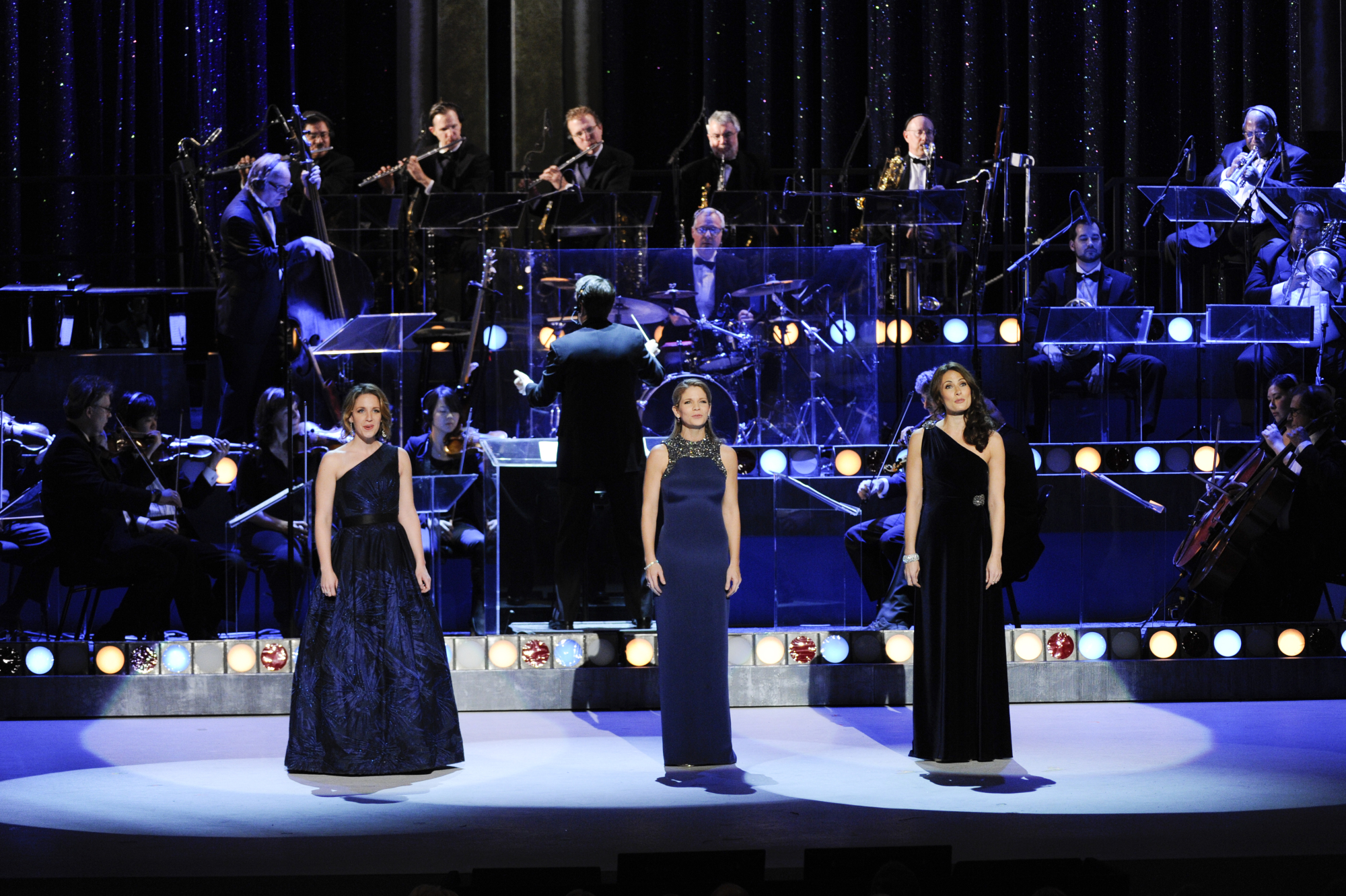 Jessie Mueller, Kelli O'Hara, and Laura Benanti Perform