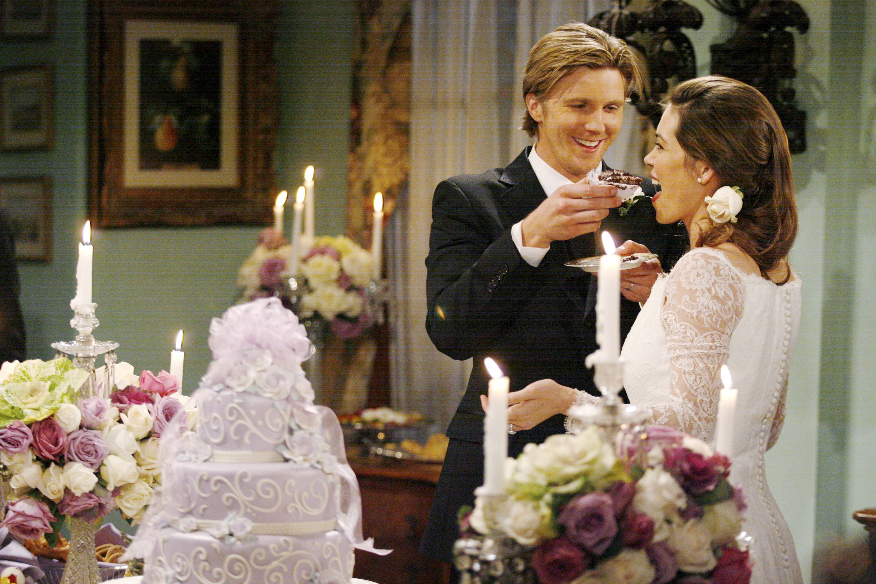 JT Hellstrom and Victoria Newman, who are also married in real life, had a gorgeous Y&R wedding. 
