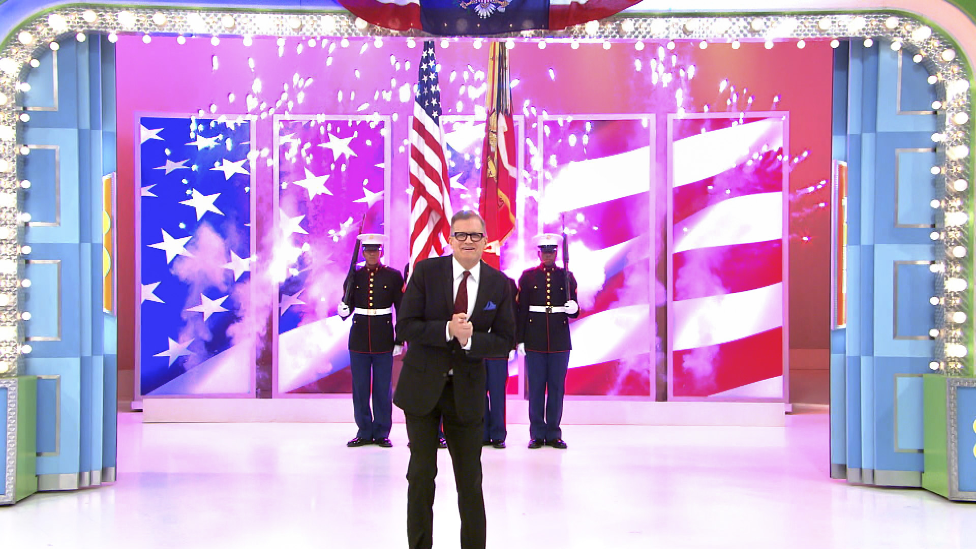Drew Carey Celebrates with an Audience of Service Men and Women