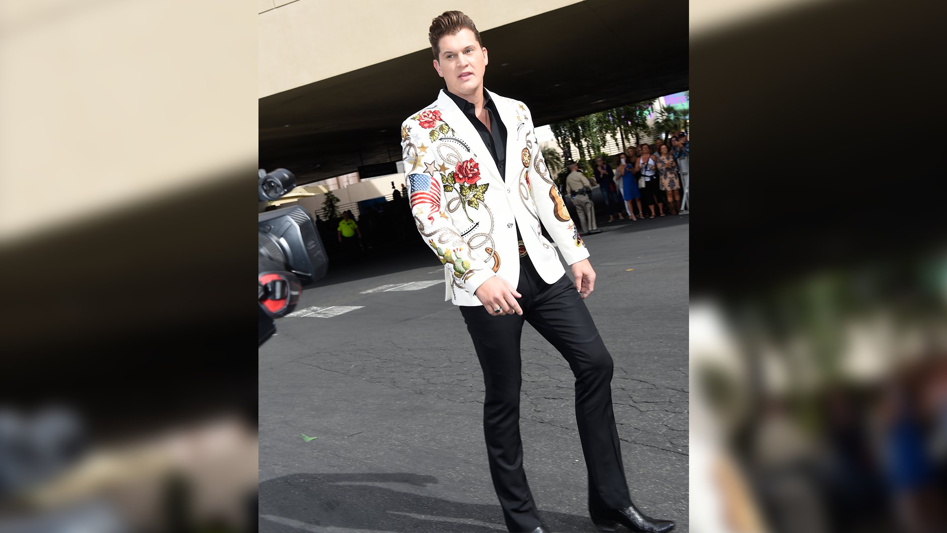 Jon Pardi's bedazzled jacket hints at his upcoming ACM Flashback performance with Alan Jackson.