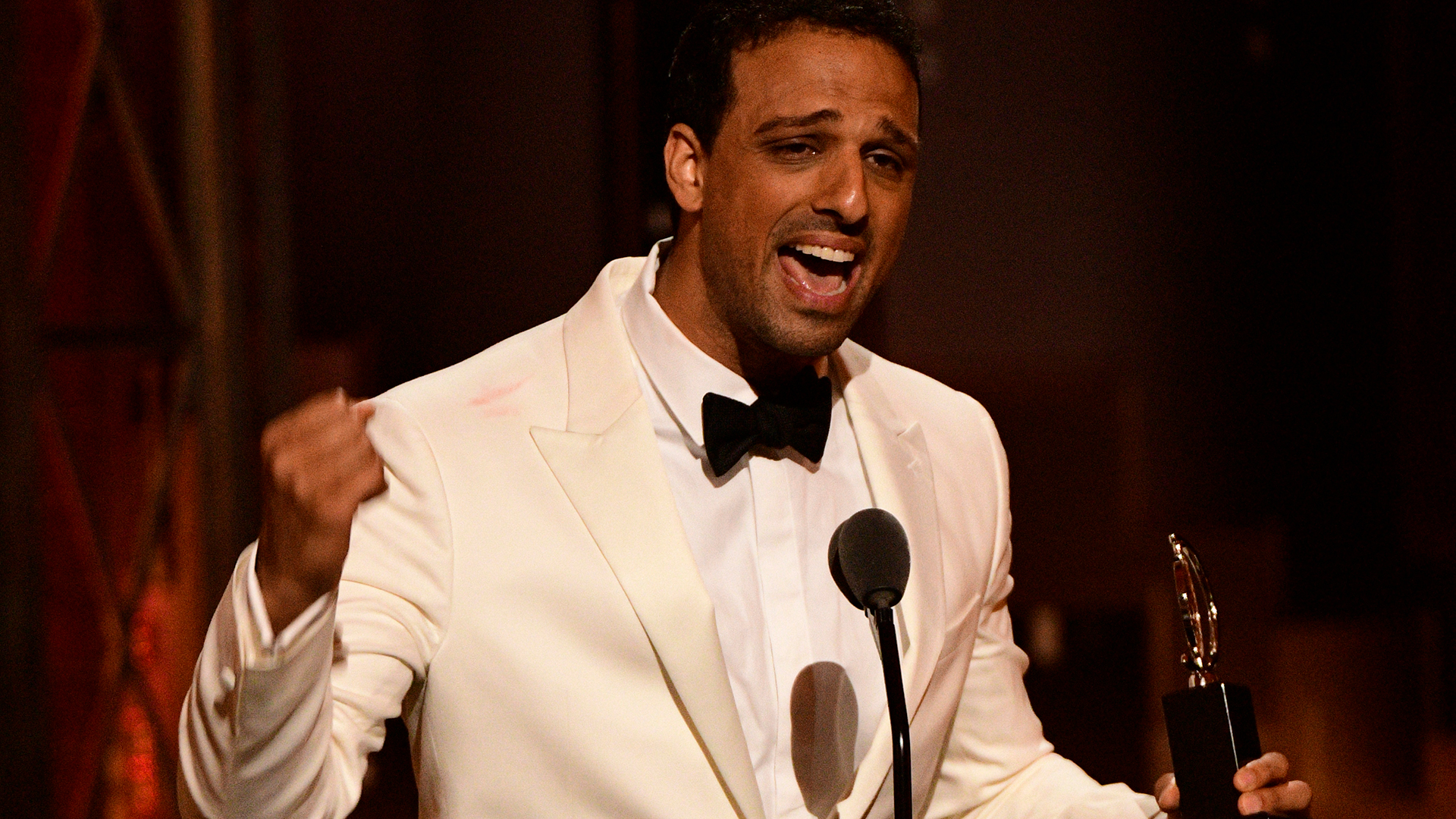 Ari'el Stachel wins Best Featured Actor in a Musical at the 2018 Tony Awards.
