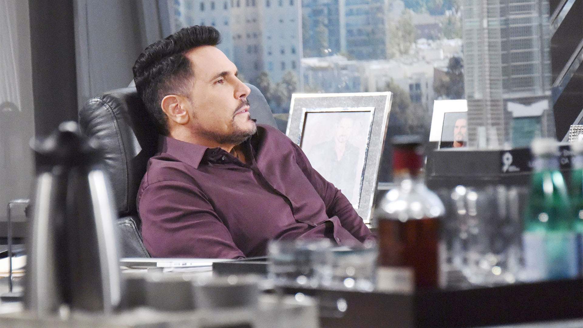 Bill is forced to hide his feelings for Steffy when Liam shares with him their plan for a new beginning.