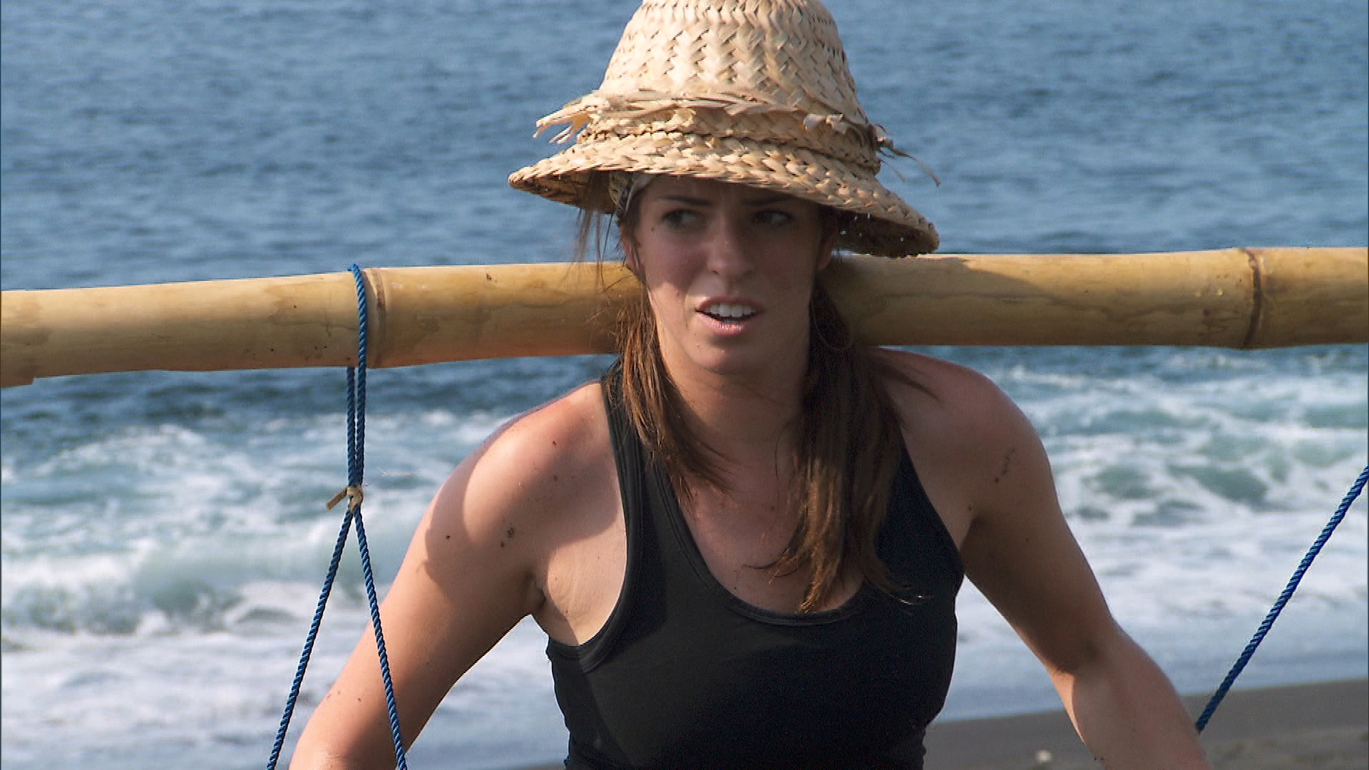 Rachel musters all the strength she has to continue on the next leg of The Amazing Race.
