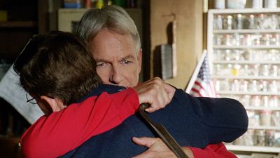 These Hearty Hugs From Gibbs Are Just What We Needed