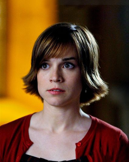 Who plays nell on ncis la